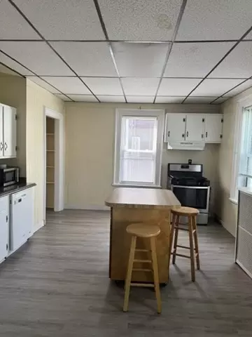 23 Lancaster St, Worcester, MA 01609 photo 4