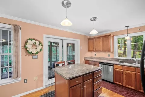Kitchen - 189 Dodge Rd, Rowley, MA 01969 photo 2 of 2