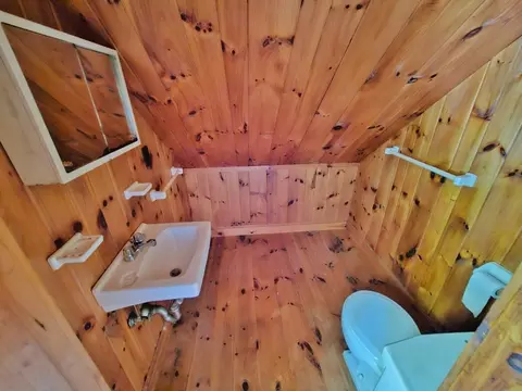 Bath - 204 Great Rd, Maynard, MA 01754 photo 2 of 2