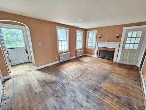 Living - 204 Great Rd, Maynard, MA 01754 photo 1 of 4