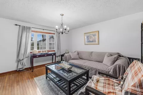 Living - 31 Sachem St, Fall River, MA 02724 photo 1 of 3