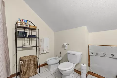 Bath - 31 Sachem St, Fall River, MA 02724 photo 2 of 4