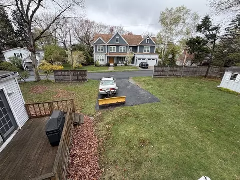 Exterior - 114 Parish Rd, Needham, MA 02494 photo 4 of 6