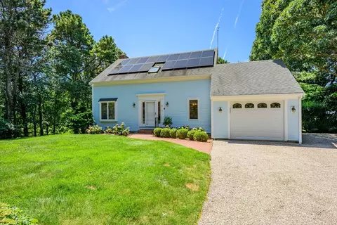 71 Rowland Dr, Chatham, MA 02650