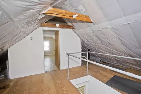 Entry Way - 140 Winton St, Springfield, MA 01108 photo 1 of 1