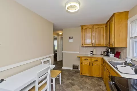 Kitchen - 140 Winton St, Springfield, MA 01108 photo 3 of 4