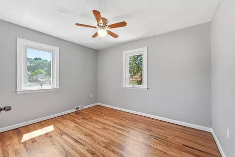 Bedroom - 78 Wollaston St, Springfield, MA 01119 photo 3 of 5