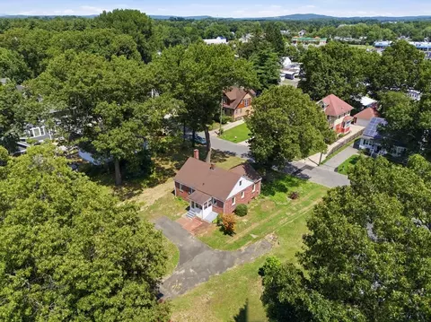 View/Area - 78 Wollaston St, Springfield, MA 01119 photo 2 of 3