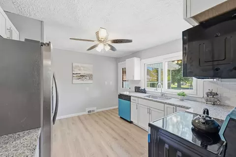 Kitchen - 78 Wollaston St, Springfield, MA 01119 photo 2 of 3
