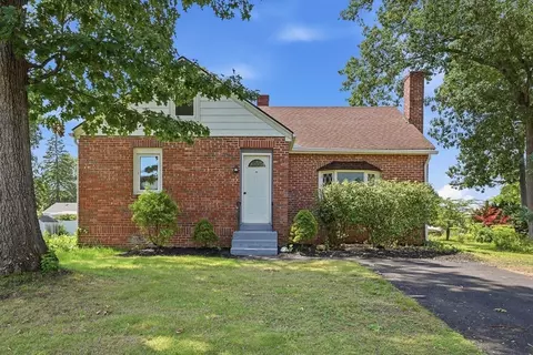 Exterior - 78 Wollaston St, Springfield, MA 01119 photo 2 of 4