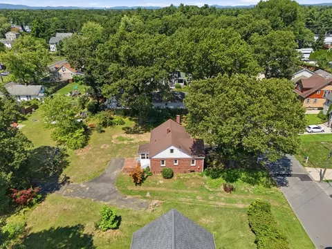 View/Area - 78 Wollaston St, Springfield, MA 01119 photo 3 of 3