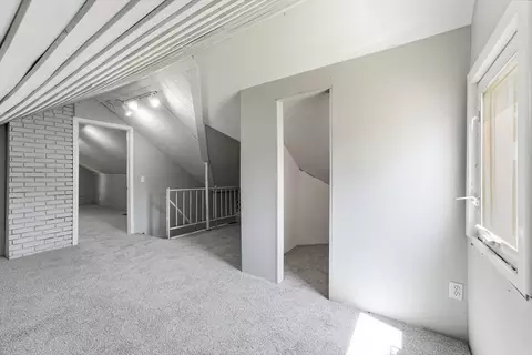 Entry Way - 78 Wollaston St, Springfield, MA 01119 photo 3 of 3