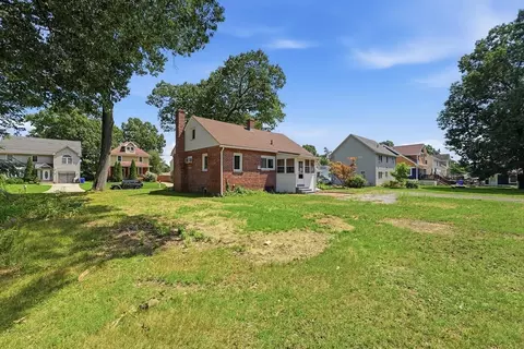 Exterior - 78 Wollaston St, Springfield, MA 01119 photo 4 of 4