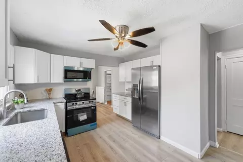 Entry Way - 78 Wollaston St, Springfield, MA 01119 photo 1 of 3