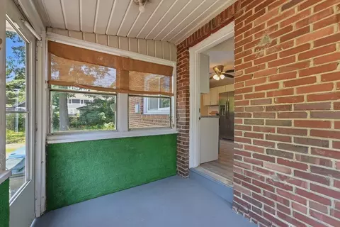 Exterior - 78 Wollaston St, Springfield, MA 01119 photo 3 of 4
