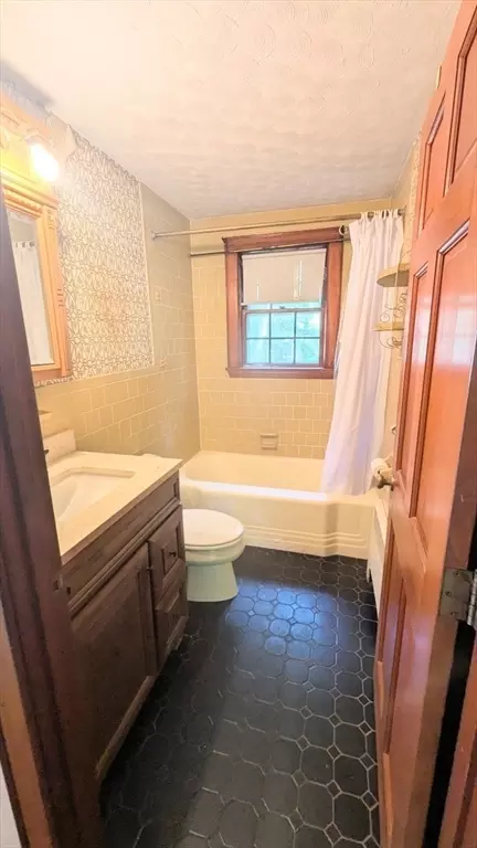 3 Wayne Dr, Foxboro, MA 02035 photo 6
