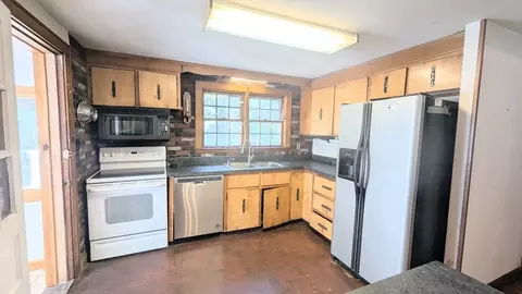 3 Wayne Dr, Foxboro, MA 02035 photo 4