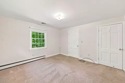 Bedroom - 81 Warren Rd, Townsend, MA 01469 photo 9 of 11