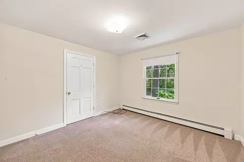 Bedroom - 81 Warren Rd, Townsend, MA 01469 photo 3 of 11