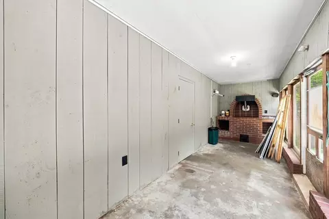 Exterior - 81 Warren Rd, Townsend, MA 01469 photo 2 of 7