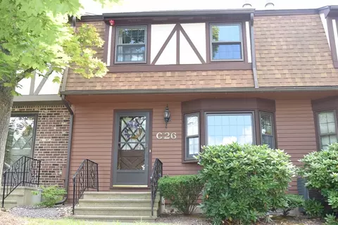 c26 Scotty Hollow Drive #C26, Chelmsford, MA 01863