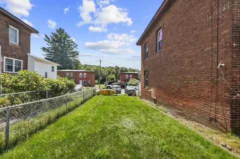 Exterior - 2271 Main St, Warren, MA 01092 photo 2 of 4