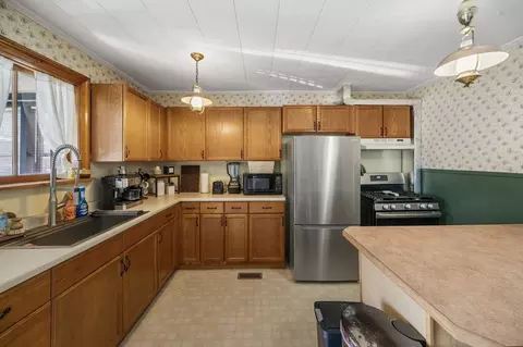 Kitchen - 2271 Main St, Warren, MA 01092 photo 2 of 4