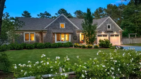 15 Capt Bellamy, Wellfleet, MA 02667