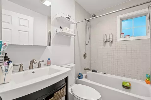Bath - 37-39 Beaconsfield Rd, Brookline, MA 02445 photo 5 of 5