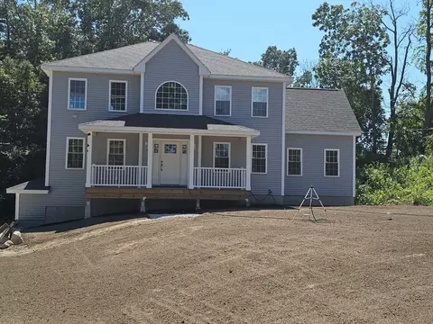 1 Old Fall River Rd, Dartmouth, MA 02747