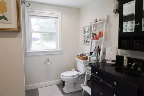 Bath - 129 Burley St, Danvers, MA 01923 photo 2 of 3