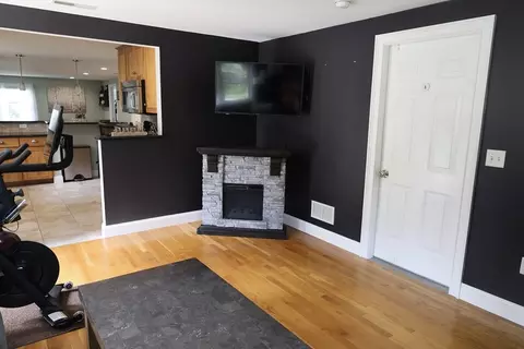 Living - 129 Burley St, Danvers, MA 01923 photo 2 of 2
