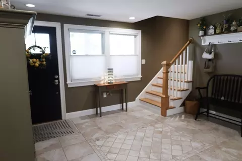 Entry Way - 129 Burley St, Danvers, MA 01923 photo 3 of 5
