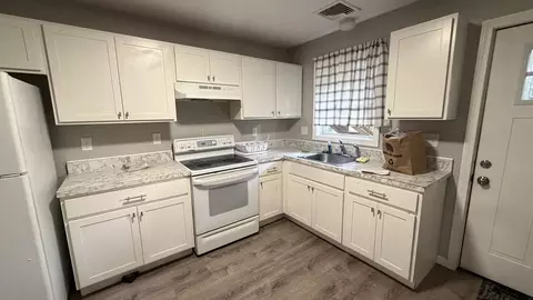 Kitchen - 174 Locust St, Springfield, MA 01108 photo 5 of 6