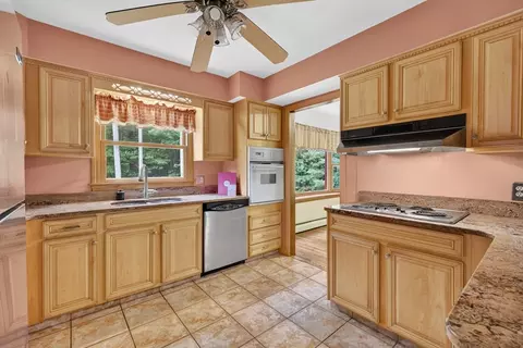 63 Forge Rd, Freetown, MA 02702 photo 4