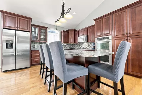 154 Mayflower Ave, Chicopee, MA 01013 photo 13