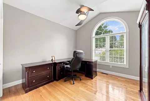 154 Mayflower Ave, Chicopee, MA 01013 photo 16