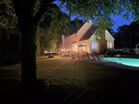 5 Knights Ln, Newburyport, MA 01950