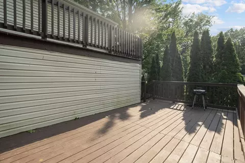 Exterior - 281 Newton Rd, Springfield, MA 01118 photo 7 of 12