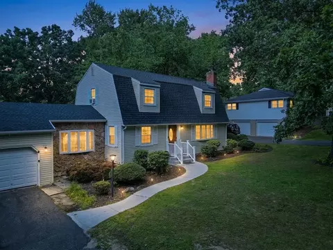 Exterior - 281 Newton Rd, Springfield, MA 01118 photo 3 of 12