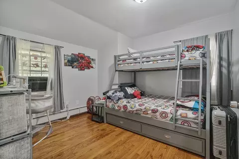 Bedroom - 281 Newton Rd, Springfield, MA 01118 photo 6 of 8