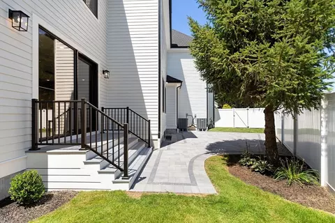 Exterior - 21 Winslow Rd, Needham, MA 02492 photo 3 of 5