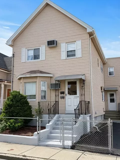 16 Carter St, Everett, MA 02149 photo 2