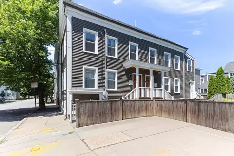 327-329 Hurley St #2, Cambridge, MA 02141