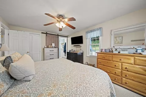 Bedroom - 21 Corinth, Worcester, MA 01606 photo 2 of 6