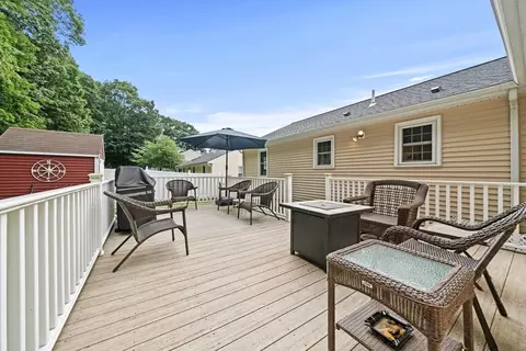 Exterior - 21 Corinth, Worcester, MA 01606 photo 6 of 10