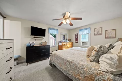 Bedroom - 21 Corinth, Worcester, MA 01606 photo 4 of 6