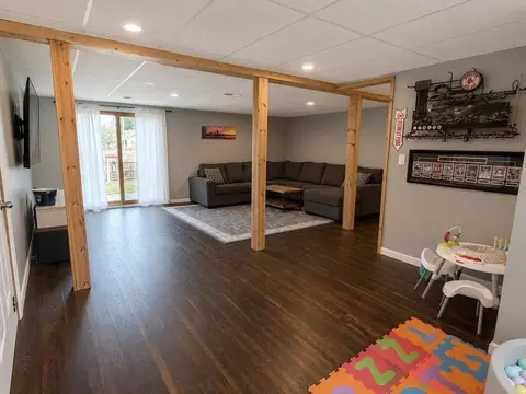 24 Montclair St, Chicopee, MA 01013 photo 21