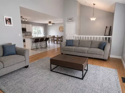24 Montclair St, Chicopee, MA 01013 photo 6