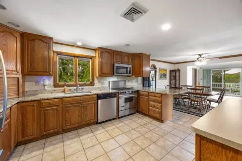 2 Franconia Ave, Wareham, MA 02571 photo 17
